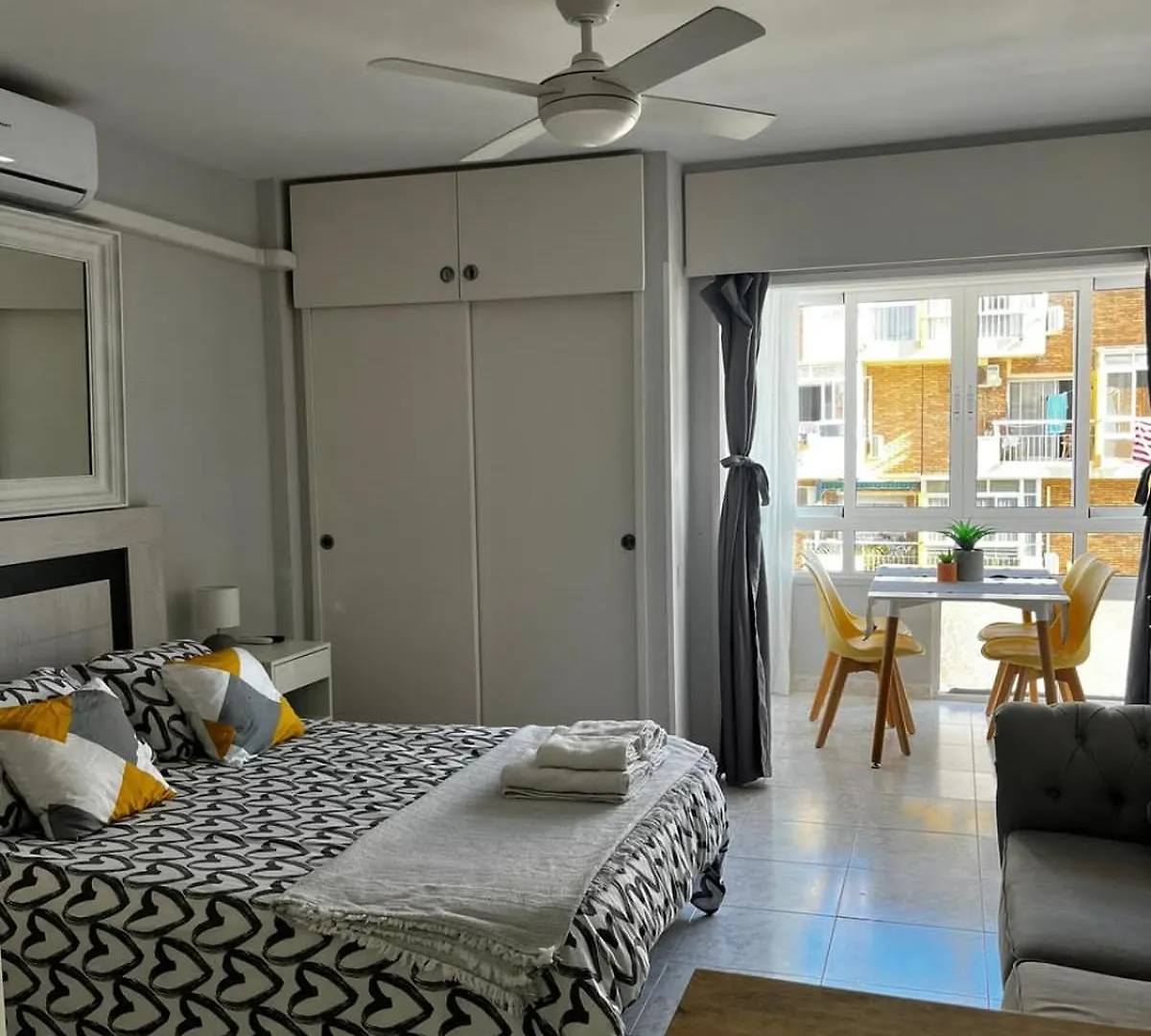 Encantador Estudio Con Piscina Benalmádena Διαμέρισμα